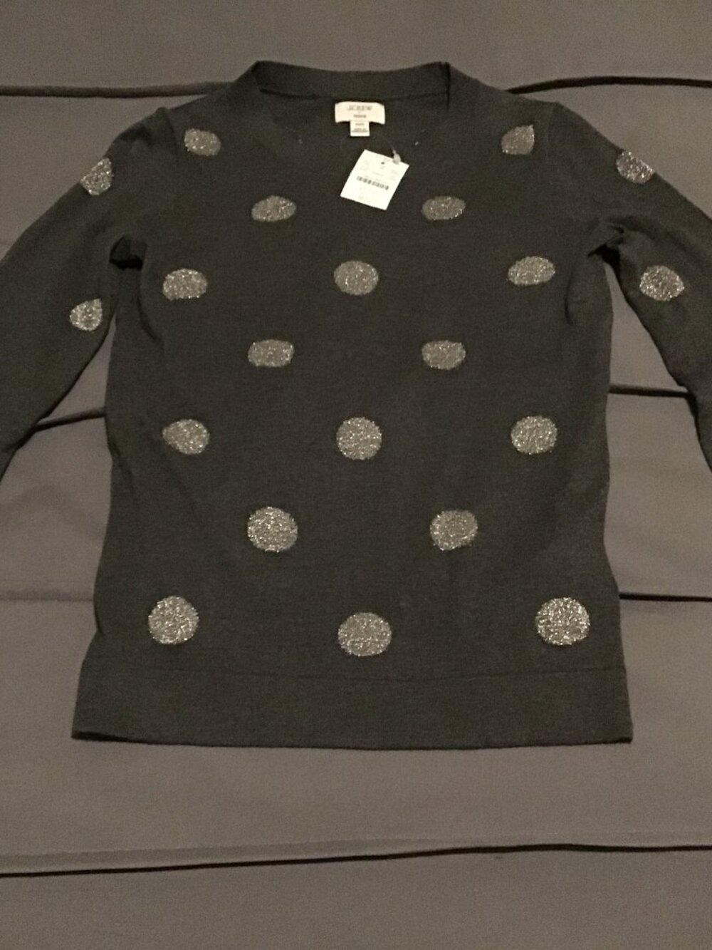 J.Crew Gray Sweater with Silver Polka Dots – XXS – NWT ✨